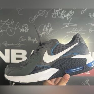 Nike Air Max Sneakers - Black, Gray, and White